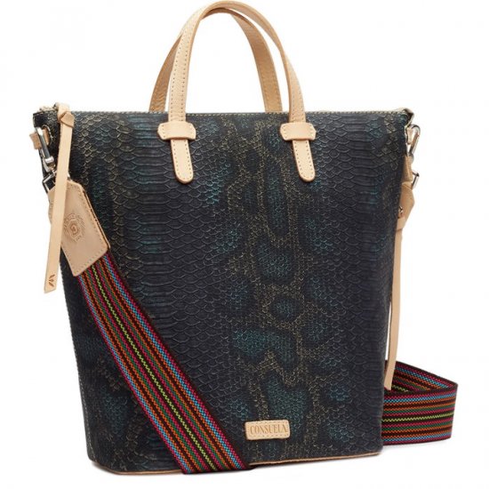 Consuela Juanis Carryall